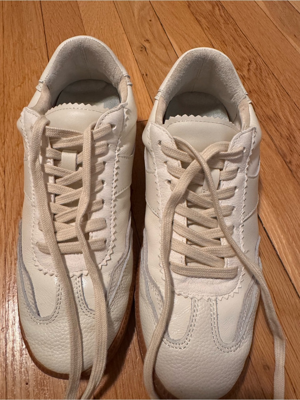 Dolce Vita Notice White Sneaker Size 8